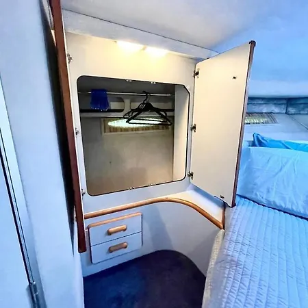 Yacht Barcelona *
